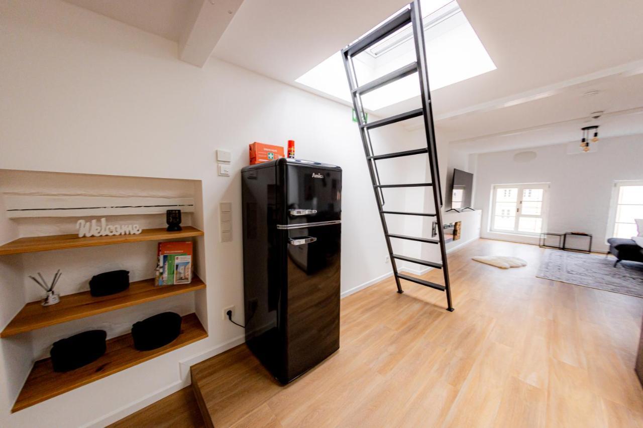 Highlight Am Stadtplatz Muehldorf - C4S Come4Stay - 2 Zimmer Wohnung I Bis Zu 5 Gaeste מראה חיצוני תמונה