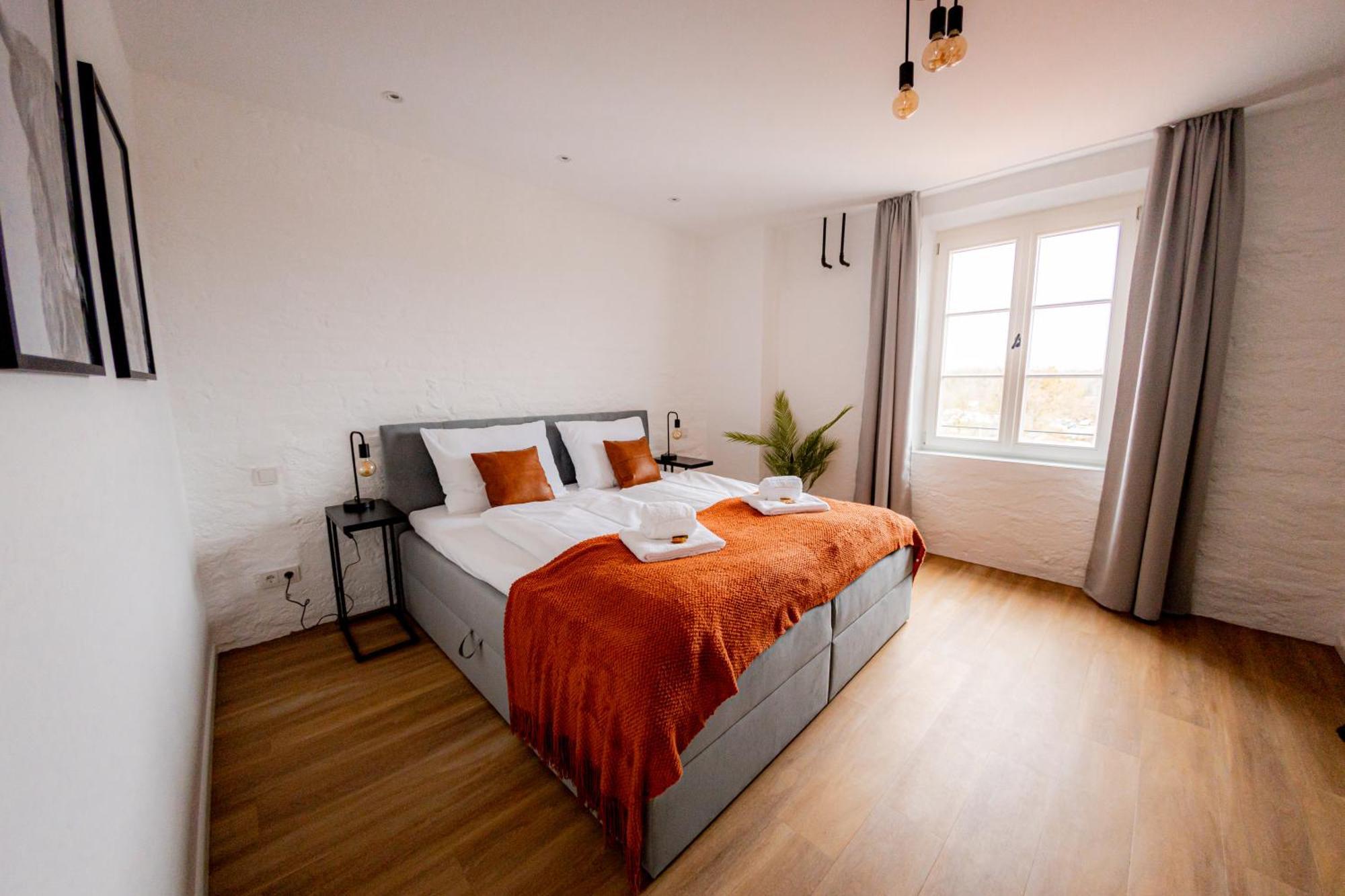 Highlight Am Stadtplatz Muehldorf - C4S Come4Stay - 2 Zimmer Wohnung I Bis Zu 5 Gaeste מראה חיצוני תמונה