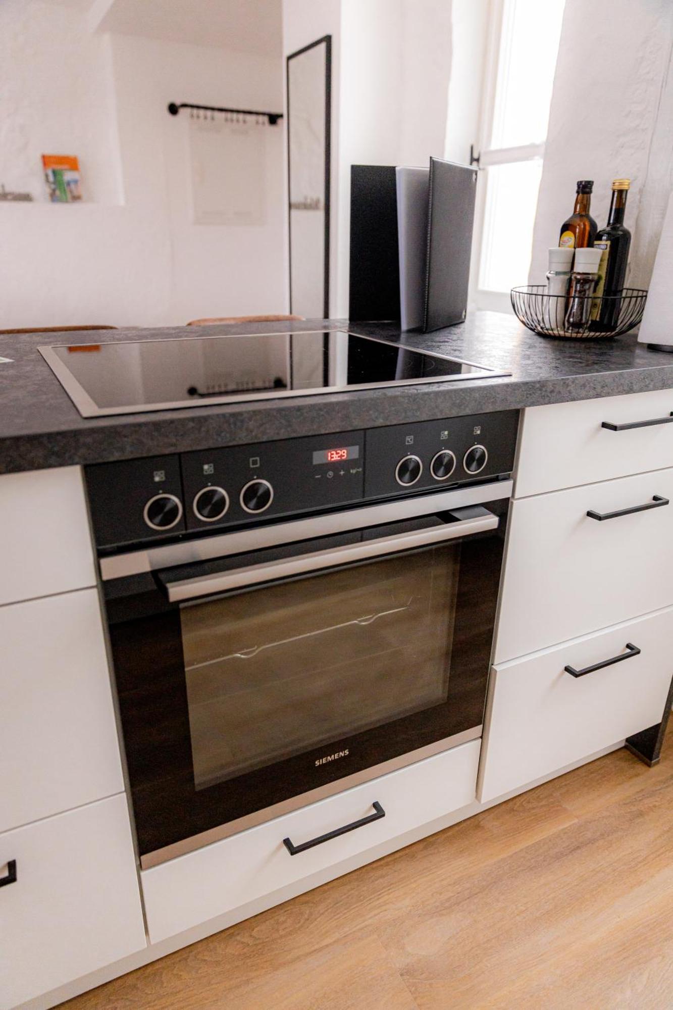 Highlight Am Stadtplatz Muehldorf - C4S Come4Stay - 2 Zimmer Wohnung I Bis Zu 5 Gaeste חדר תמונה