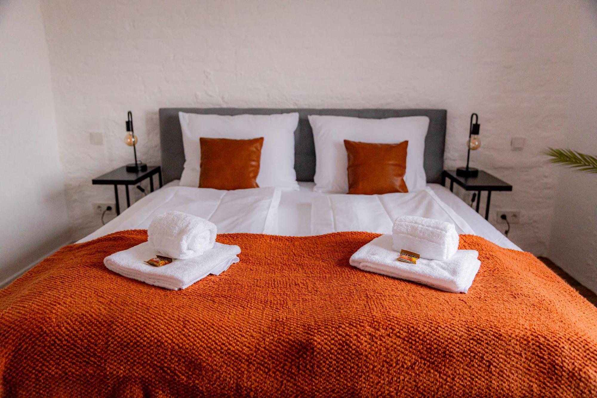 Highlight Am Stadtplatz Muehldorf - C4S Come4Stay - 2 Zimmer Wohnung I Bis Zu 5 Gaeste חדר תמונה